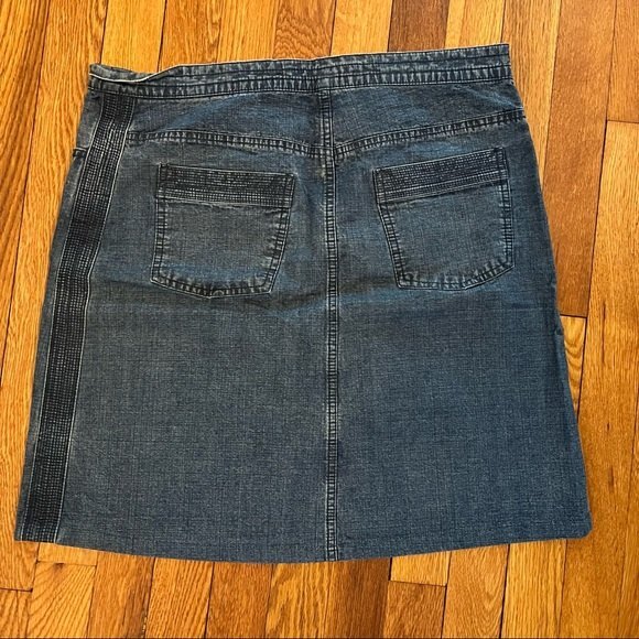 Marc Jacobs Dark Wash Zip Fly Front Denim Skirt Size 8 - Picture 4 of 5